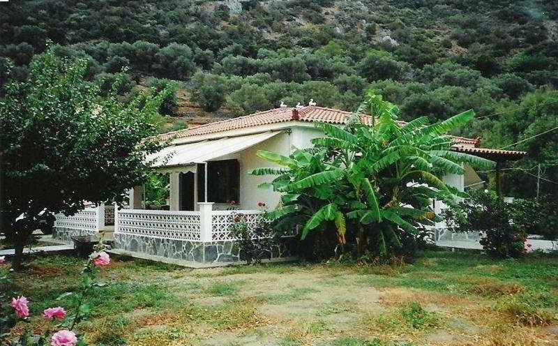 Kerveli Luxury Villa Exteriör bild