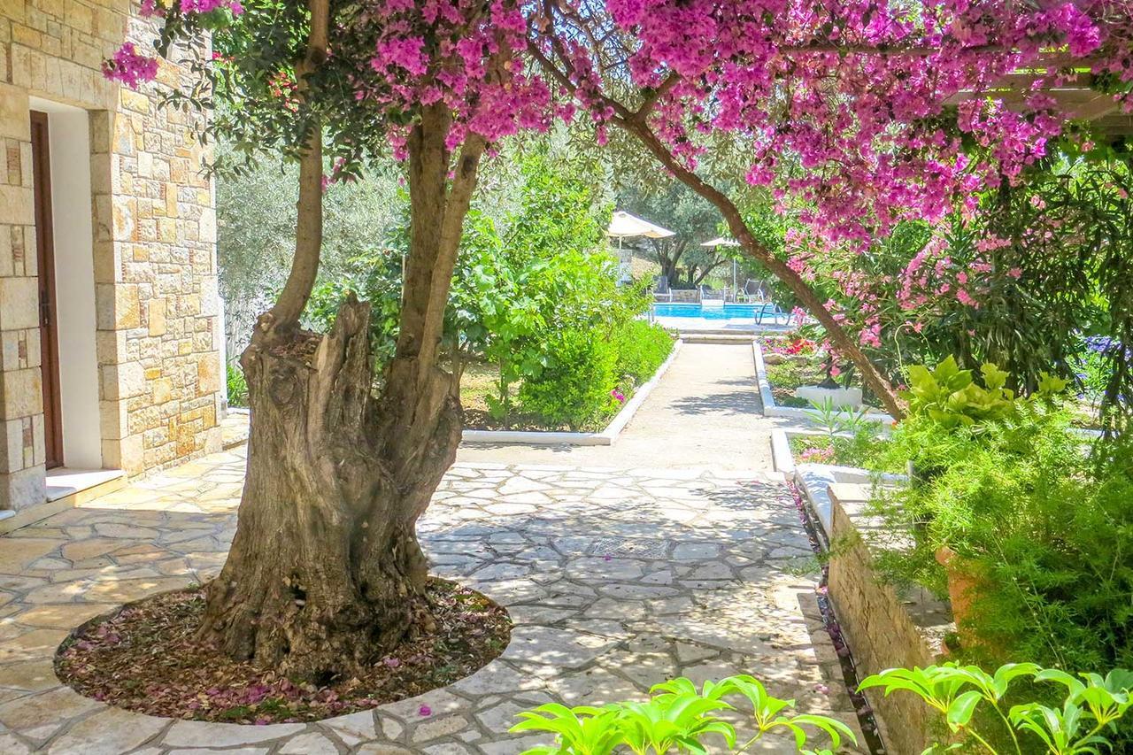 Kerveli Luxury Villa Exteriör bild